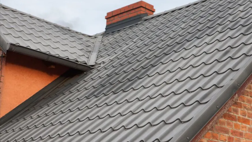 Need Expert Roof Cleaning Services In Pullman? Find Top Solutions Here!